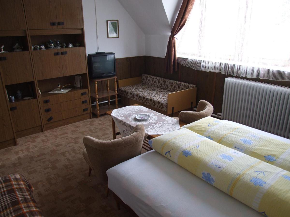 Revesz Vendeghaz Hotel Harkány Værelse billede
