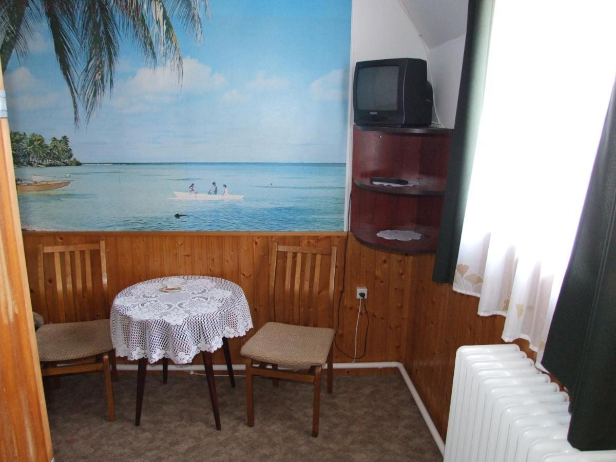 Revesz Vendeghaz Hotel Harkány Værelse billede