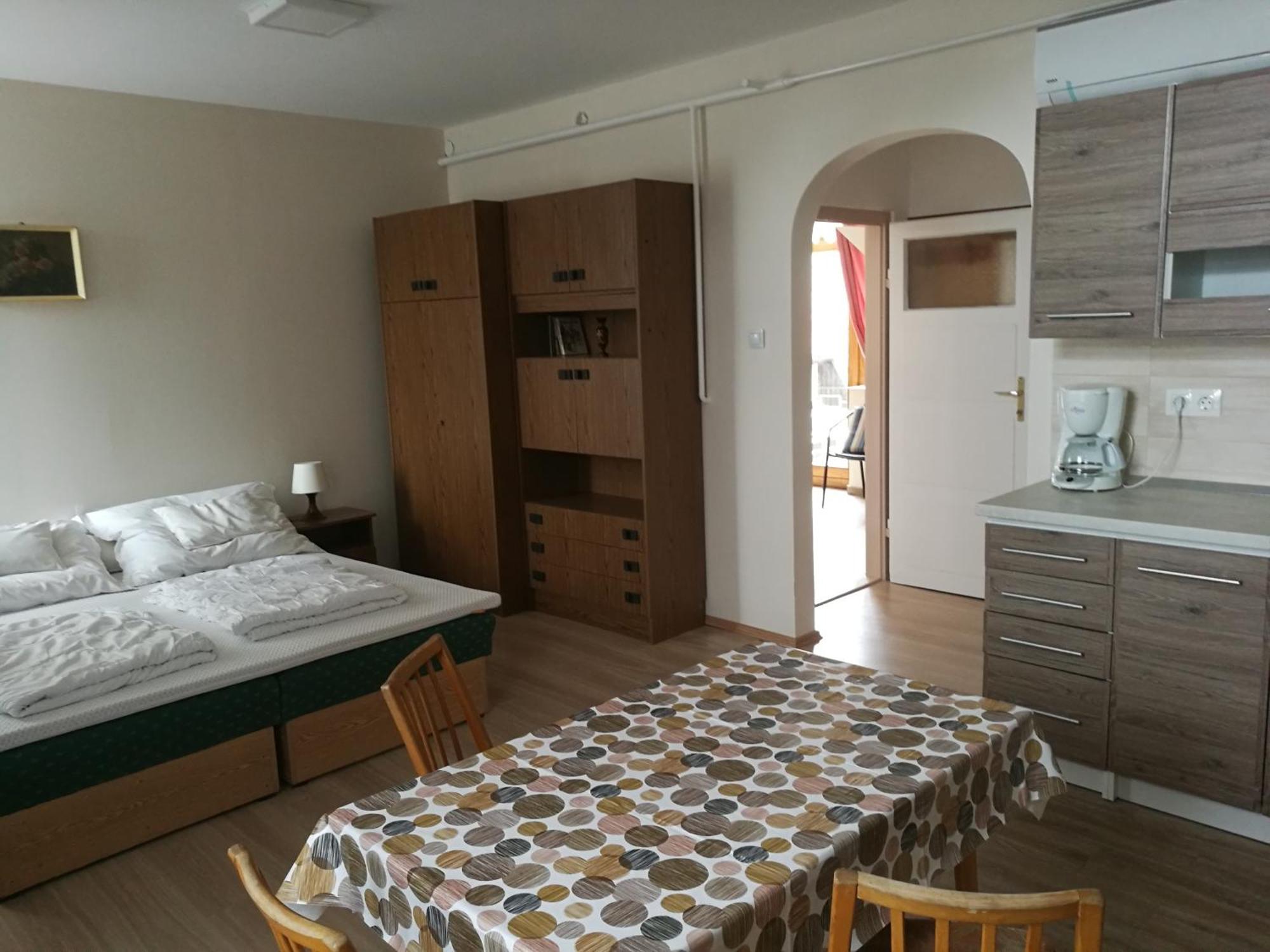 Revesz Vendeghaz Hotel Harkány Eksteriør billede